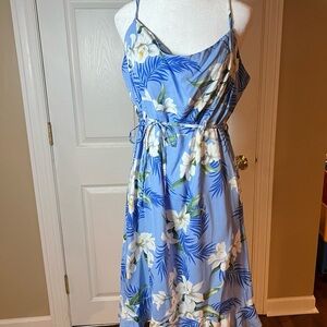 Aloha Hut Women's Size XL Light Blue With White Flowers Dress Hawaiin Vacation